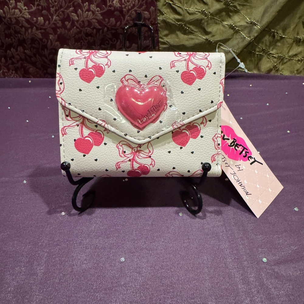 Betsey Johnson Heart-Embellished Cream and Pink Women's Bag - Picture 2 of 5